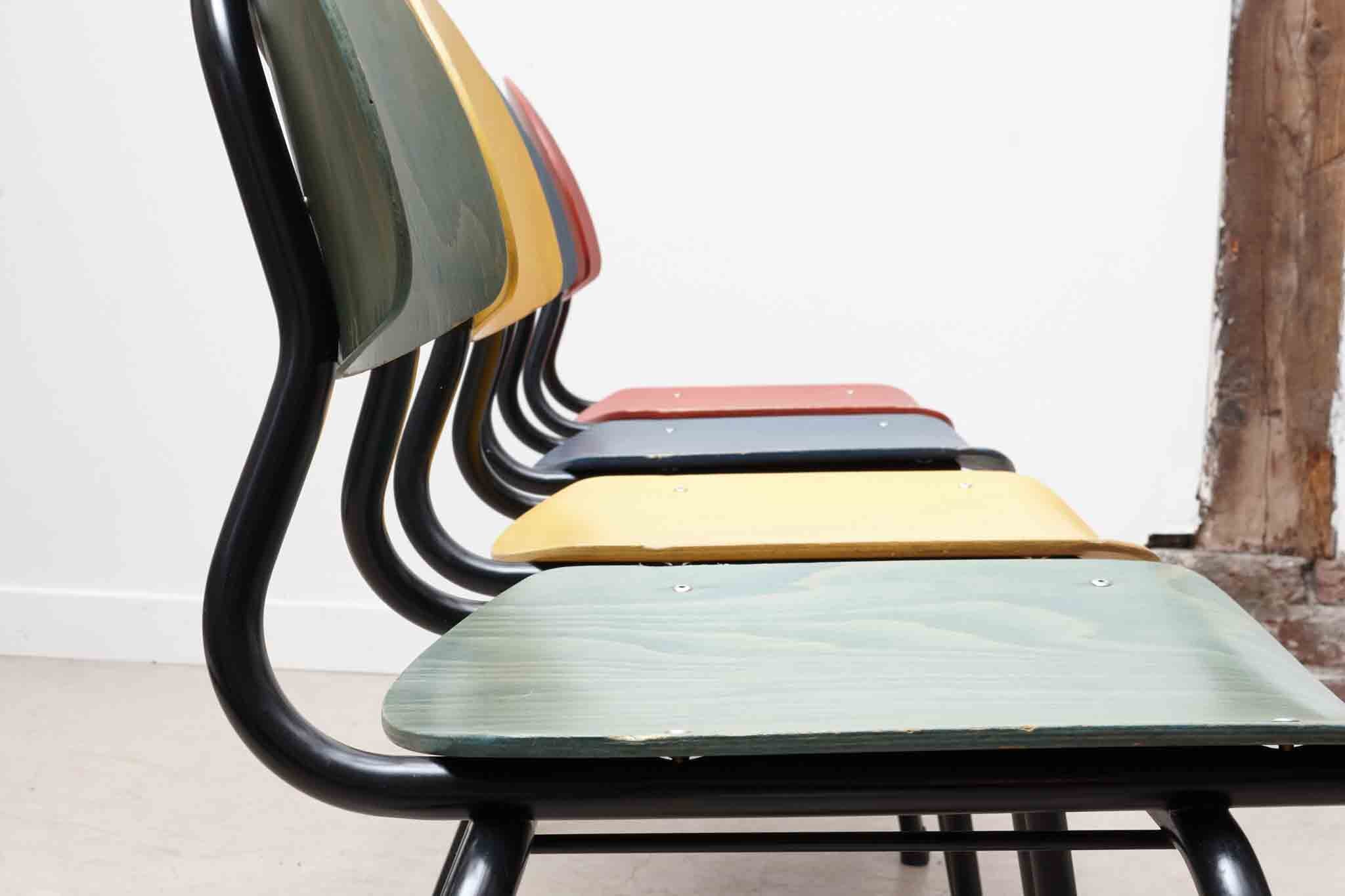 Arena 022 formica chair