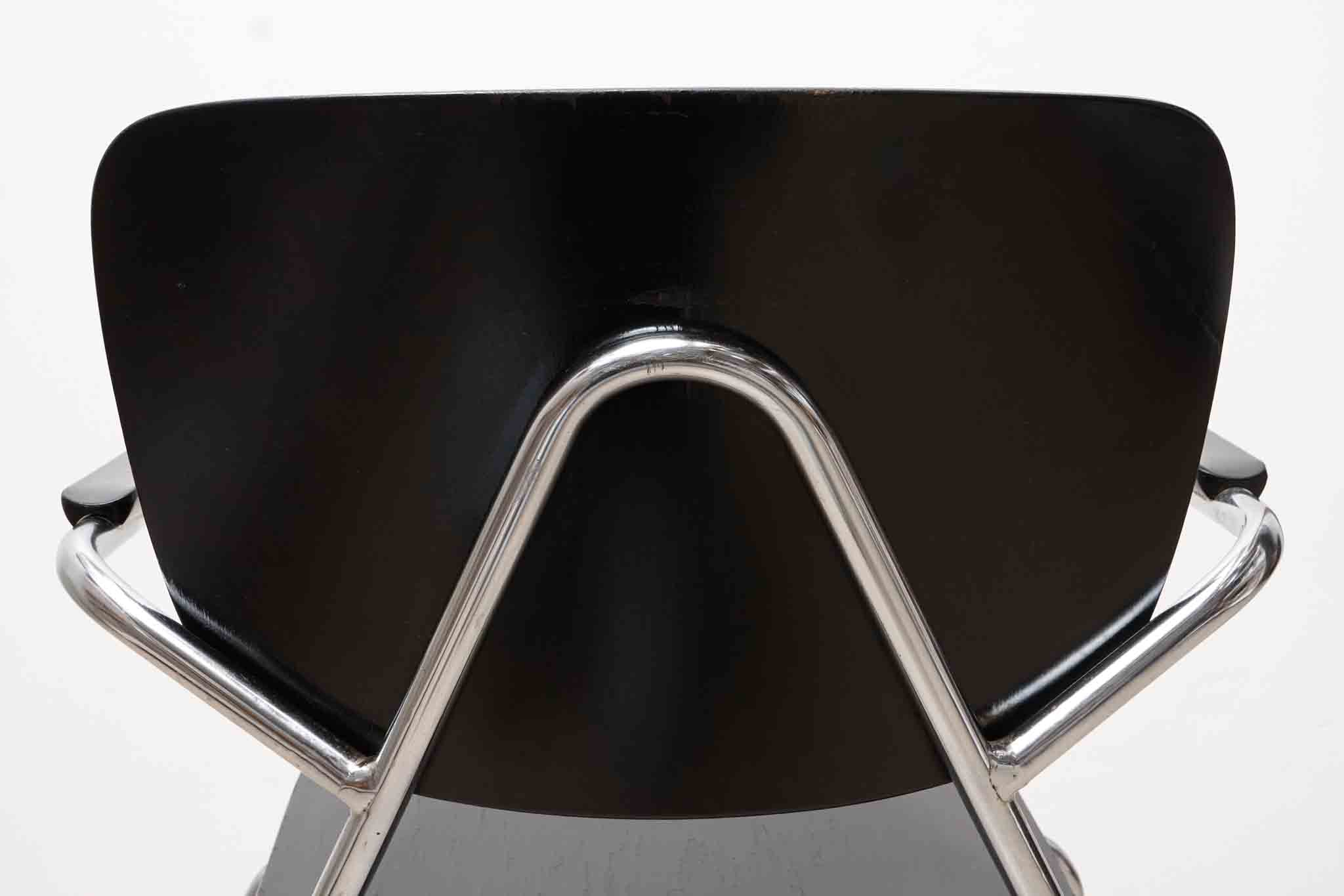 Chaise Kho Liang Le avec accoudoirs noir