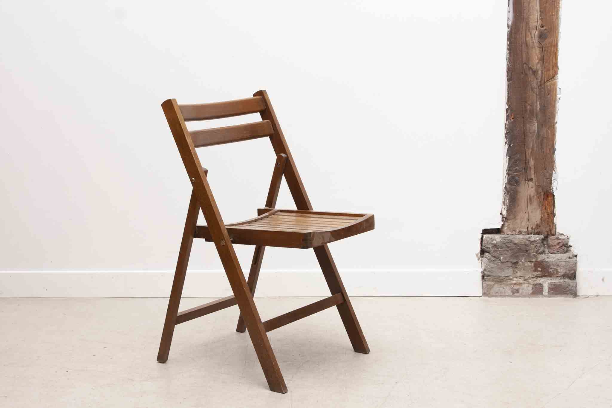 Chaise pliante en bois