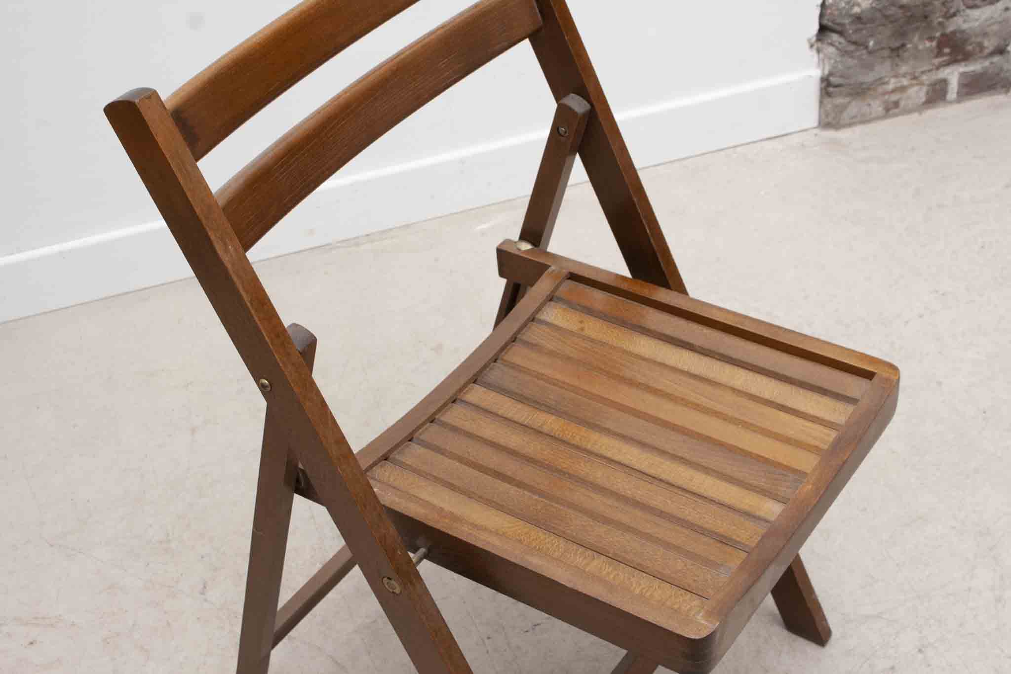 Chaise pliante en bois