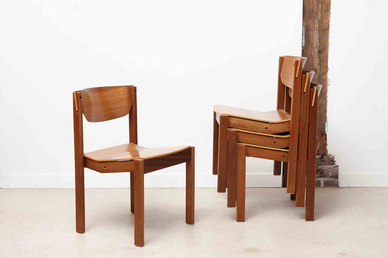 Chaise vintage en bois empilable