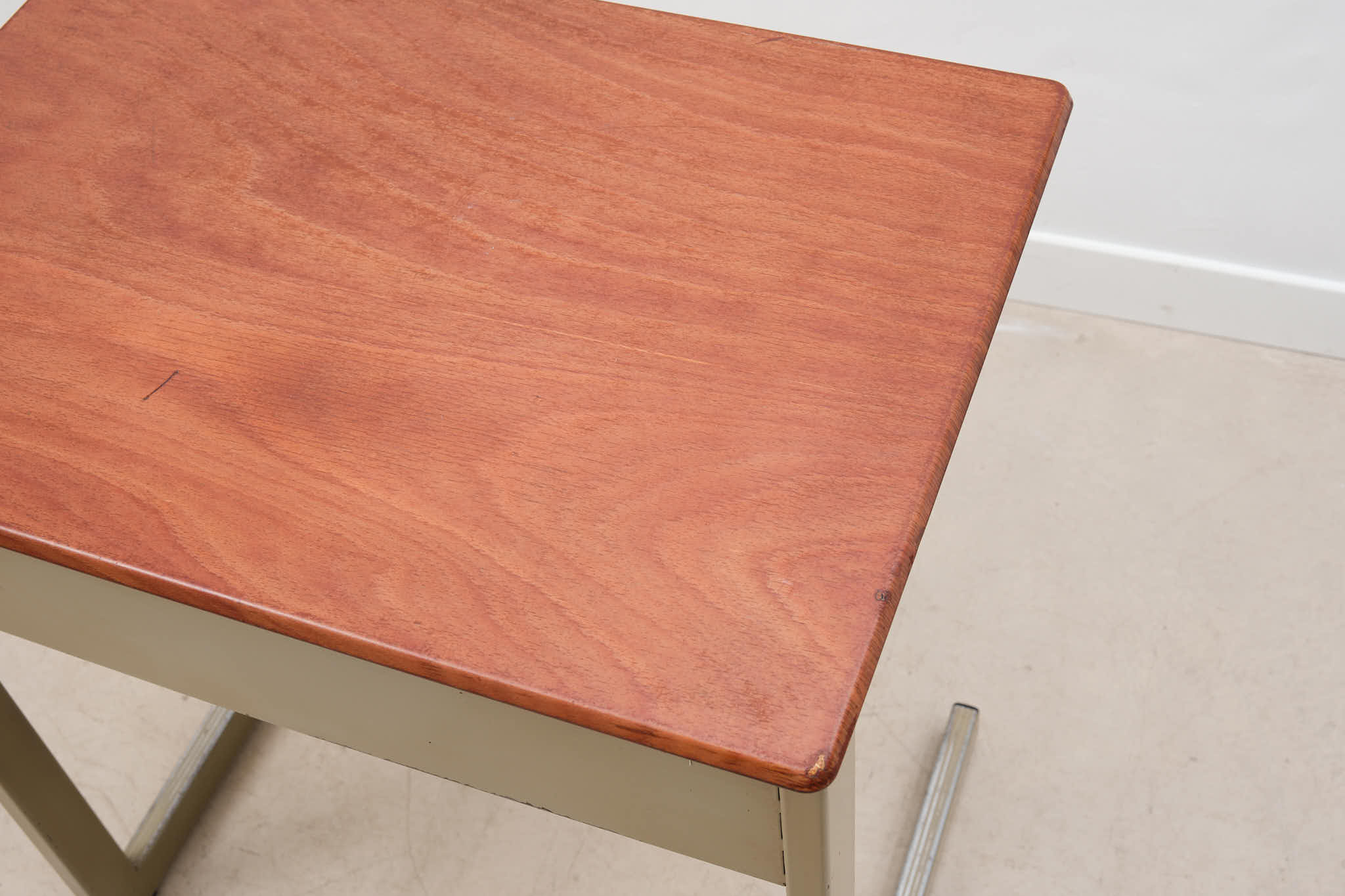 Bureau Galvanitas en bois