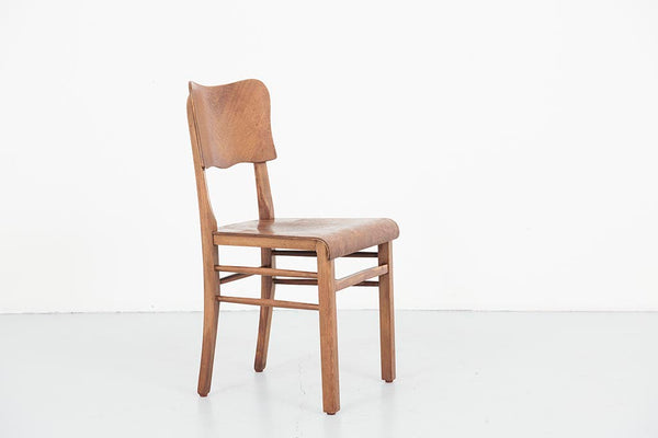 Wooden bistro chair with heart backrest