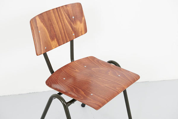 Eromes stackable oak chair
