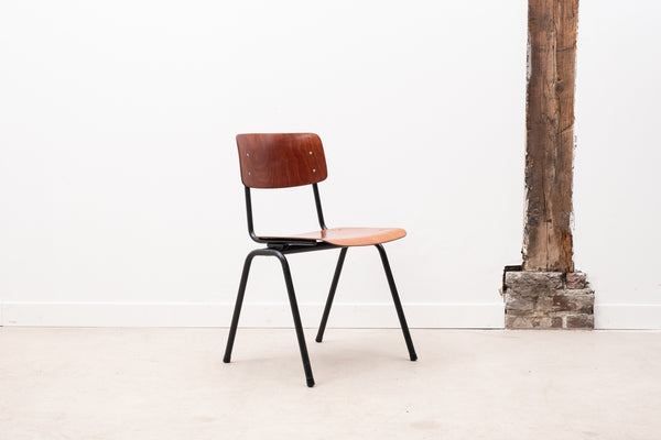 Chaise empilable métal et bois chêne / noir