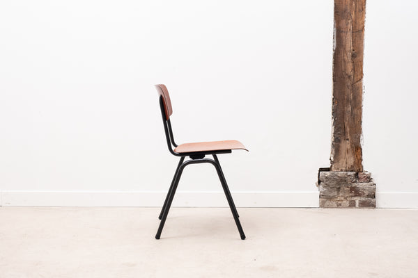 Stackable metal and wood chair oak / black