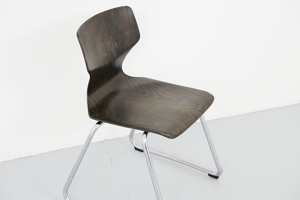 Flötotto chair in ebony pagwood