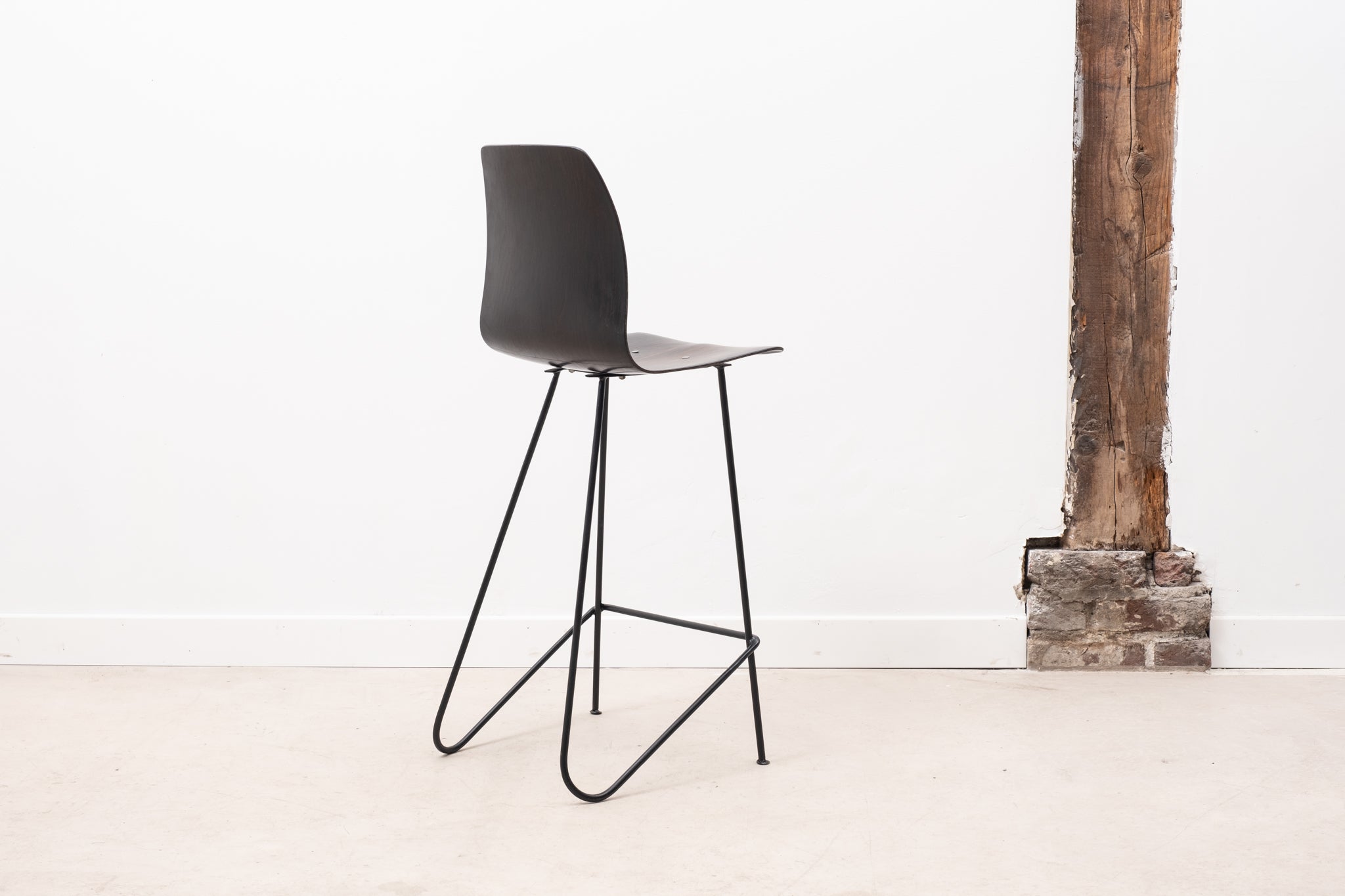 Metal and black wood high chair