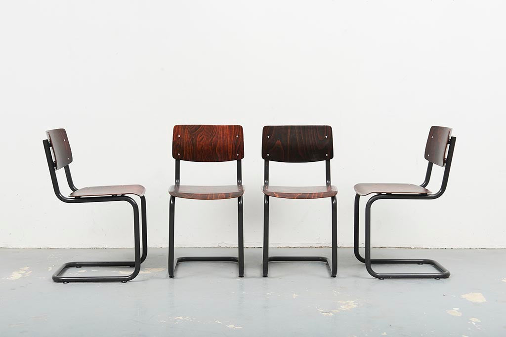 Chaise Pagholz en S