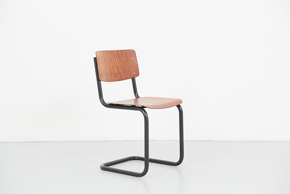 Chaise Pagholz en S