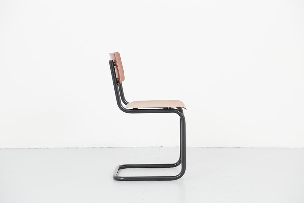 Chaise Pagholz en S