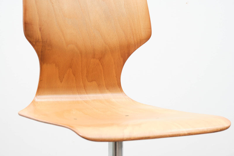 Chaise vintage atelier ajustable hêtre chrome