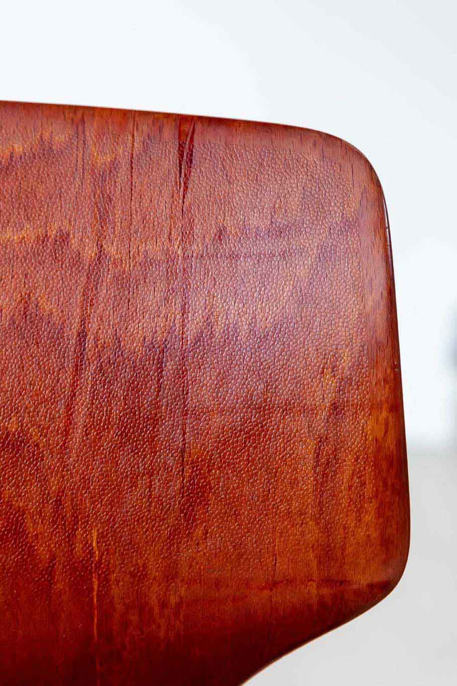 Flötotto chair in ebony pagwood