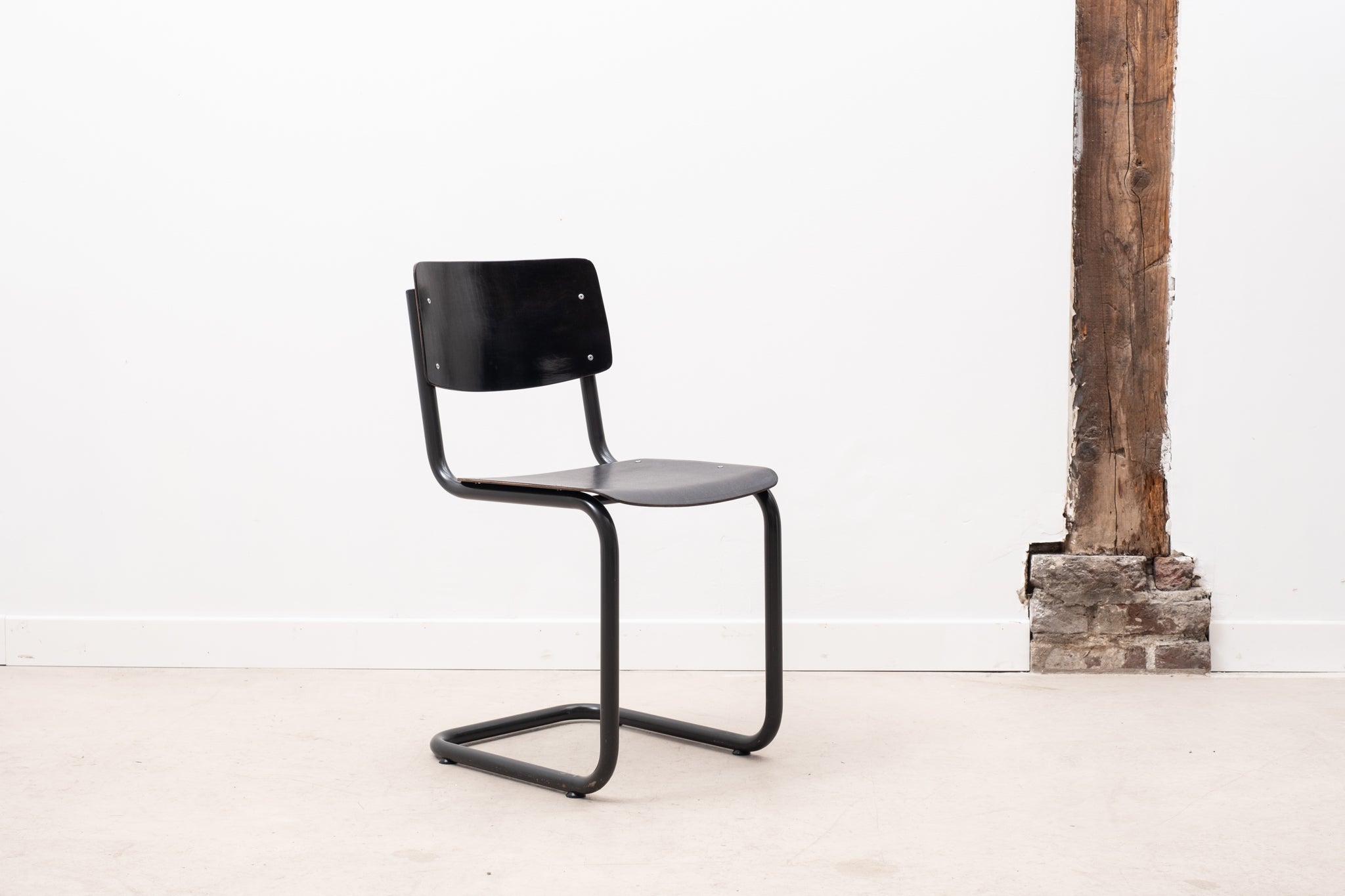 Chaise Pagholz en S