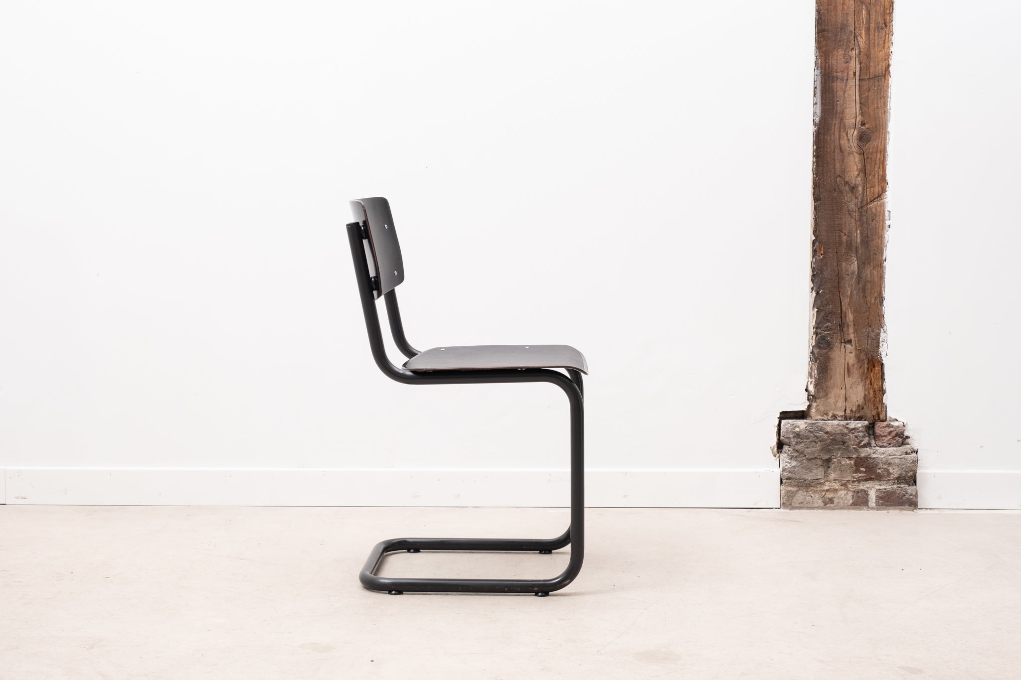 Chaise Pagholz en S