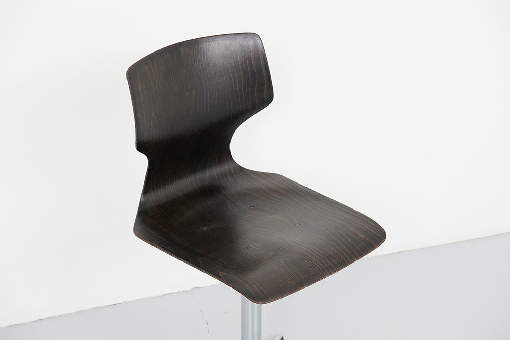 Chaise atelier ajustable Flötotto ébène et chrome
