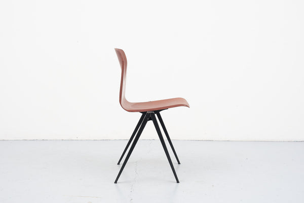 Galvanitas S22 Chair Oak / Black Original shell