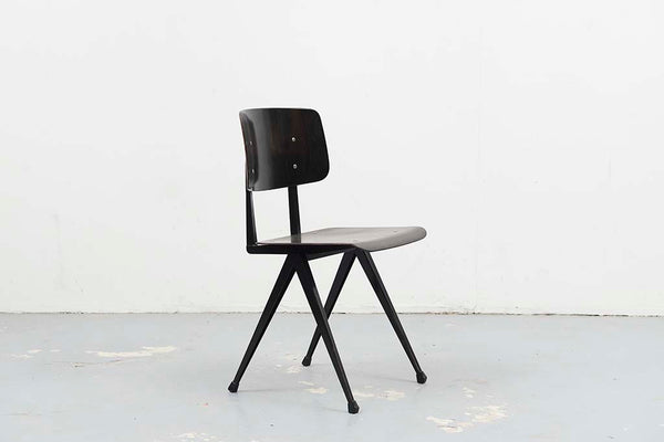 S16 Chair Ebony / Black