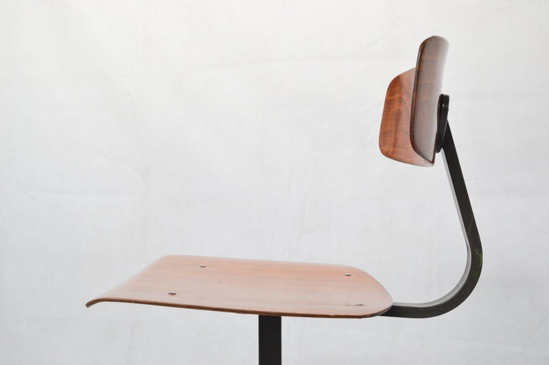 Chaise haute Eromes (13 disponibles) - Cartel de Belleville mobilier vintage paris